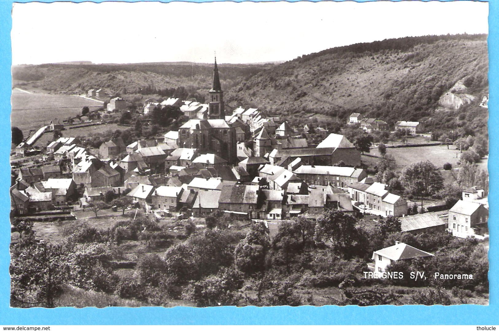 Treignes Sur Viroin (Viroinval)-écrite En 1968-Belle Vue Du Village Et De Son Eglise-Edit.A.Smetz-->Sand Furth ,Treignes - Viroinval