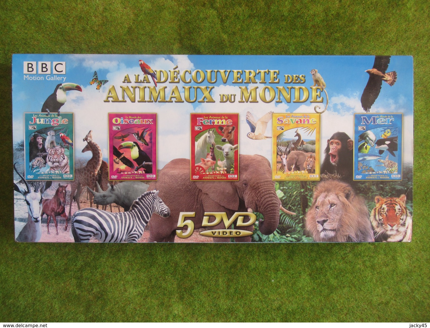 Coffret  De 5 DVD  " A La Découverte Des Animaux Du Monde"  (Neuf) - Documentari