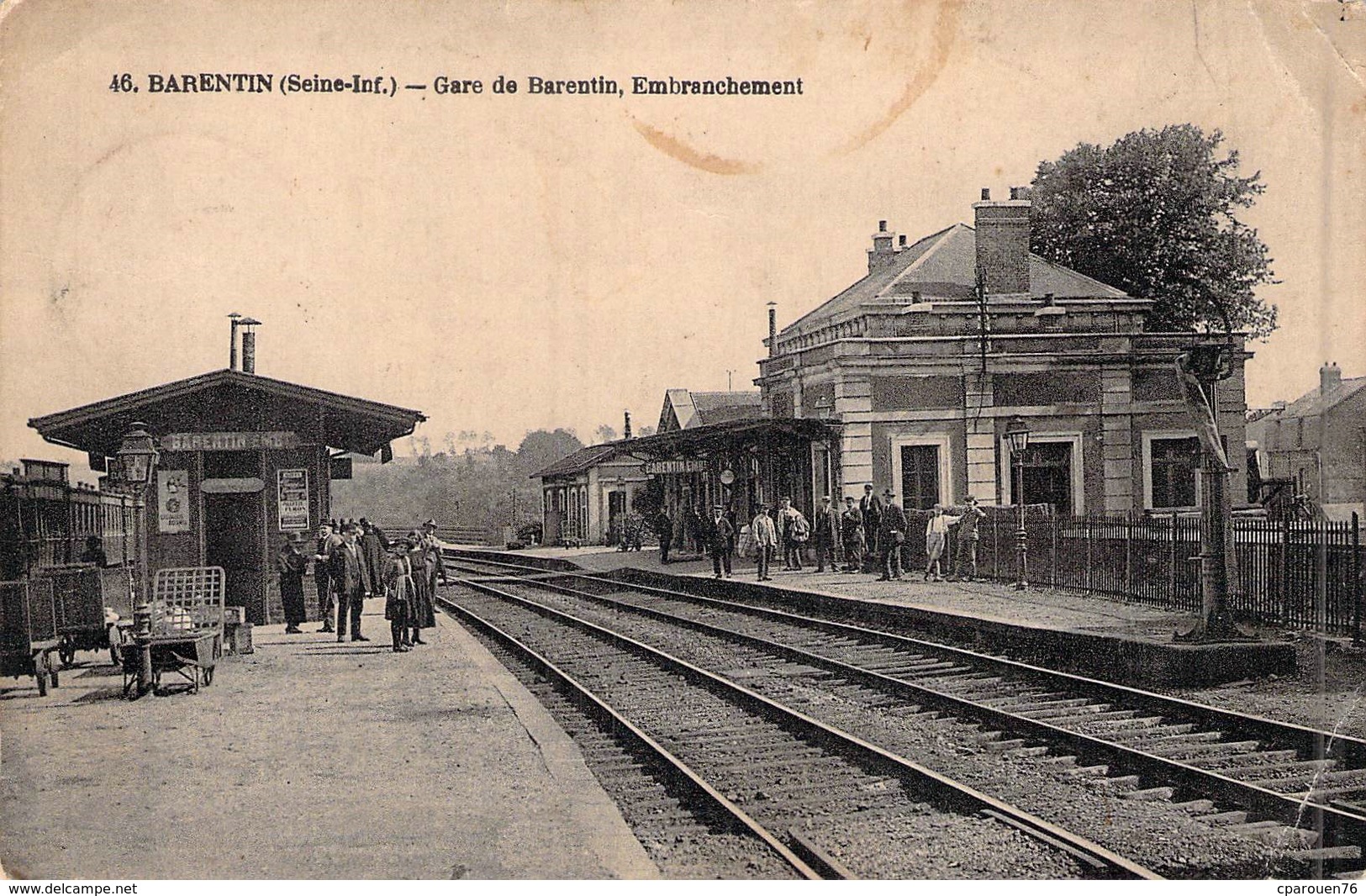 C P A 76] Seine Maritime > Barentin La Gare L'intèrieur Les Voies De Chemin De Fer Les Voyageurs - Barentin