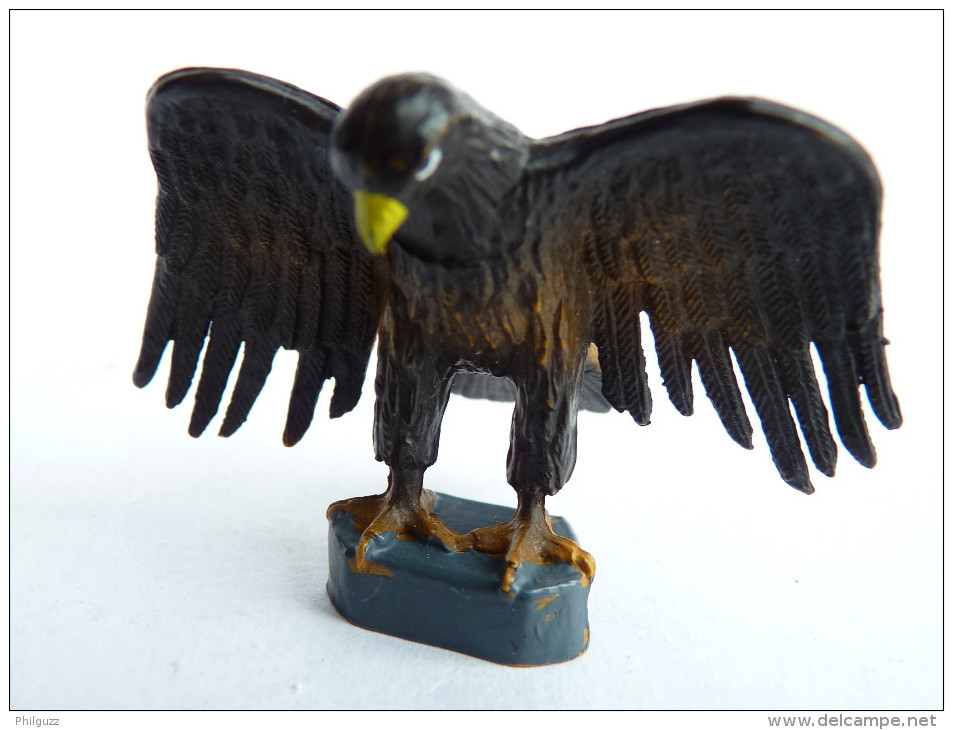 FIGURINE FIGURINE STARLUX ZOO 1758 -  AIGLE AILES DEPLOYEES 1967 - Starlux