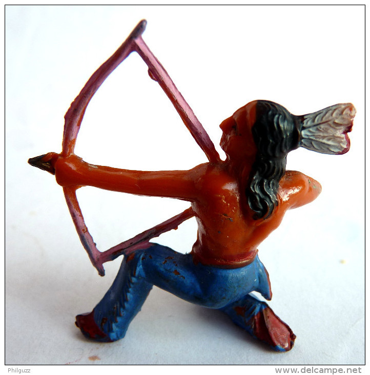 SOLDAT FIGURINE JIM - INDIEN A GENOUX AVEC ARC IND 13 - Militaires