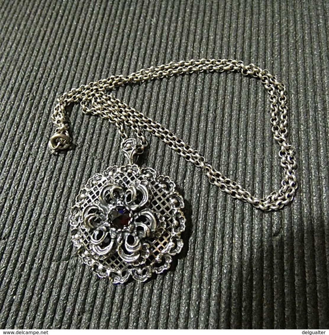 Silver Necklace To Identify Age - Halsketten