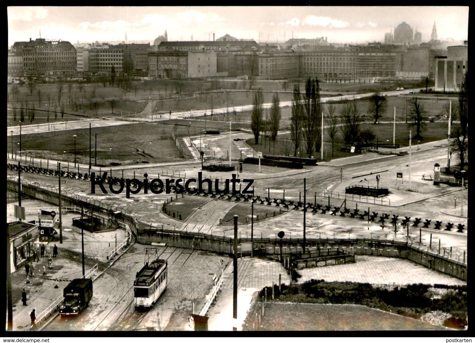 ÄLTERE POSTKARTE BERLIN POTSDAMER PLATZ MIT VERSTÄRKTER BERLINER MAUER THE WALL LE MUR CocaCola Ansichtskarte Postcard - Berlin Wall