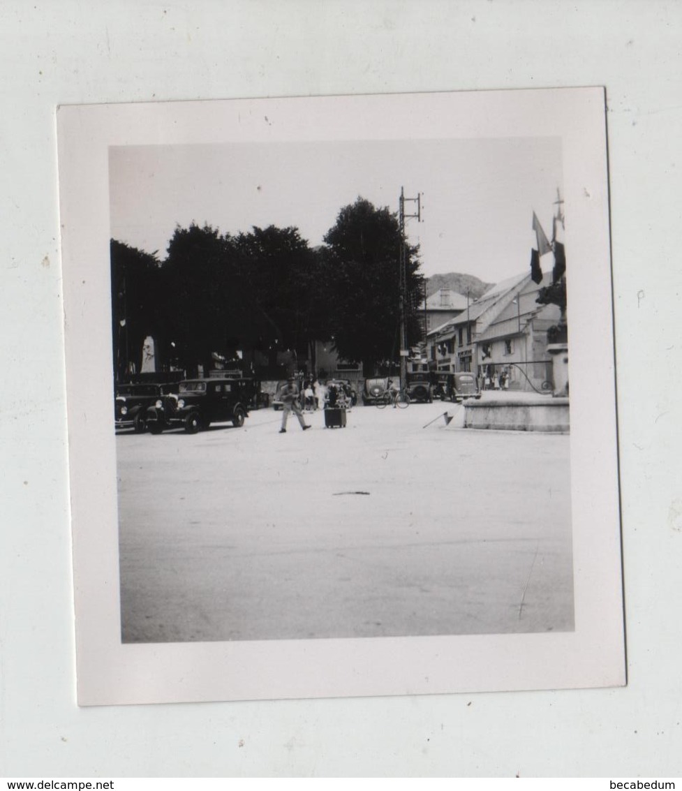 Villars De Lans 14 Juillet 1936 Voiture à Identifier - Places