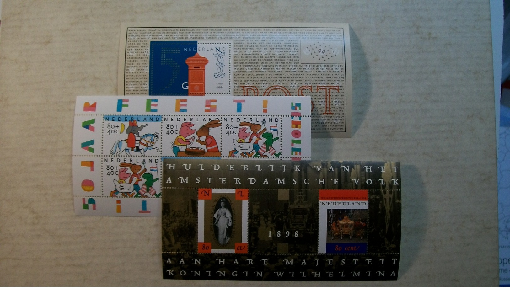 LOT 16 (**MNH) - Collezioni (senza Album)