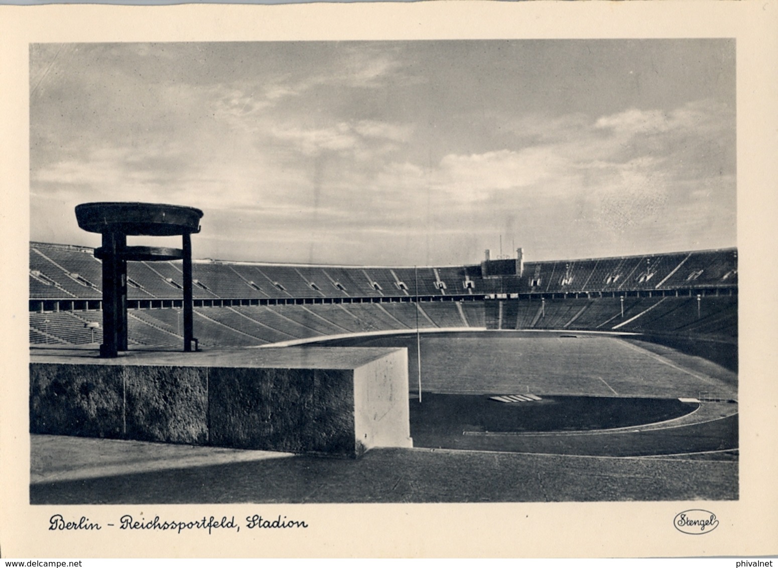 ALEMANIA , TARJETA POSTAL SIN CIRCULAR - BERLIN , REICHSSPORTFELD , STADION - Estadios