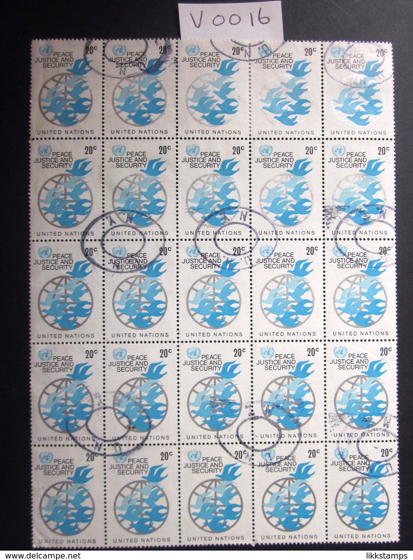 1979 FINE USED BLOCK OF 25 "SG 316" PICTORIAL UNITED NATIONS USED STAMPS. ( V0016 ) #00344 - Verzamelingen & Reeksen