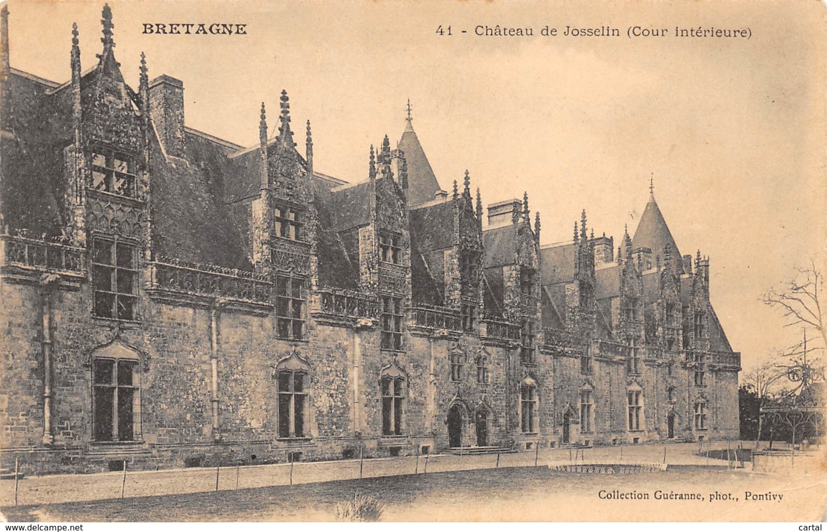 56 - Château De JOSSELIN (Cour Intérieure) - Josselin