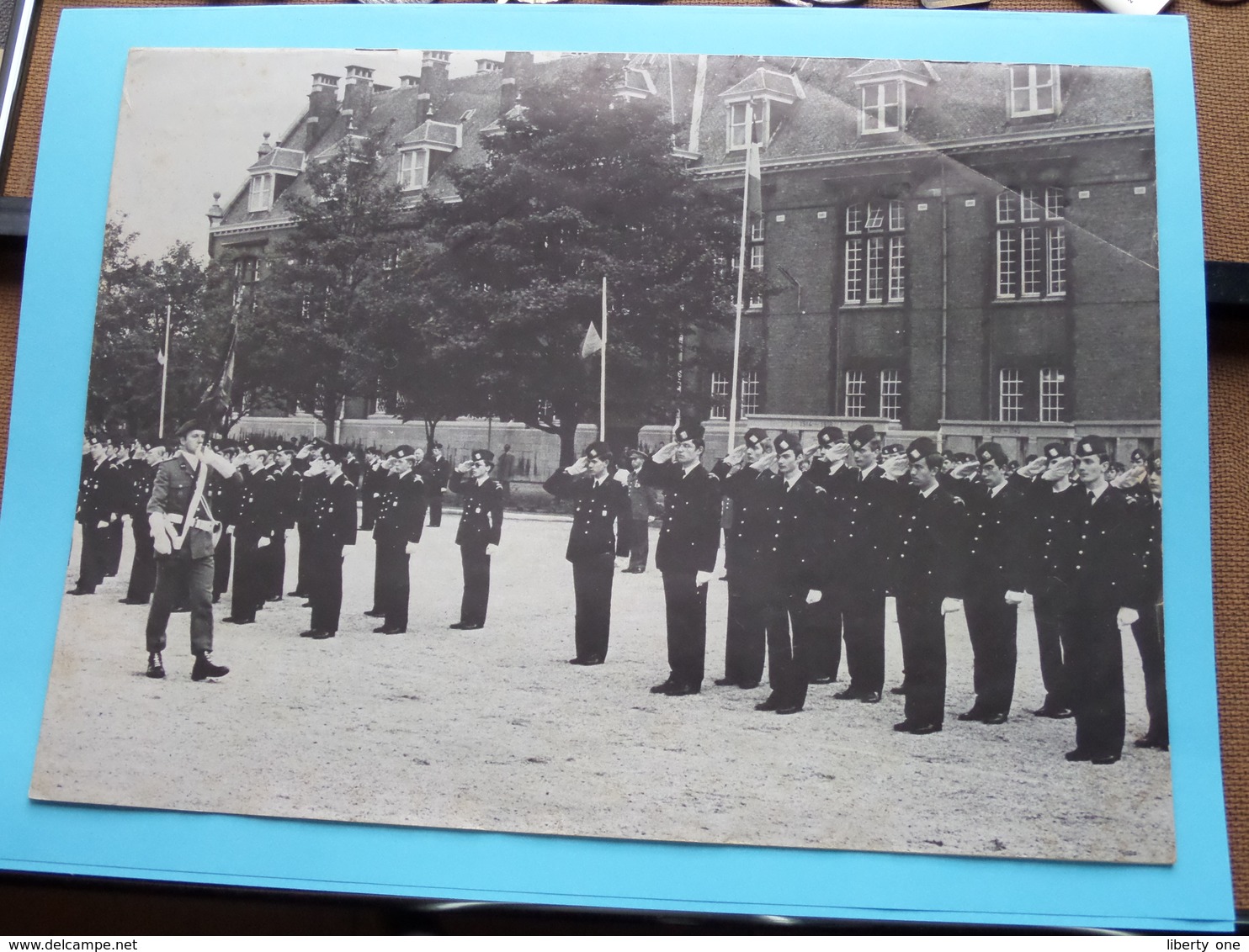 VOX Militair Weekblad 23 Oktober 1980 - 7e Jaargang N° 37 - Uitgave SID ( Zie Foto's Voor En Achterkant ) ! - Hollandais