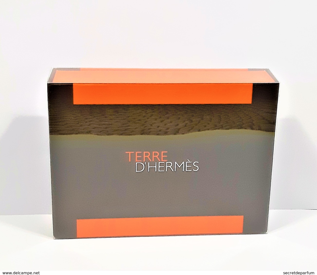 Miniatures De Parfum COFFRET  TERRE D’HERMÈS  De HERMES MINIATURE  EDT 12.5  Ml + GEL DOUCHE 40  Ml  + BOITE - Miniatures Men's Fragrances (in Box)