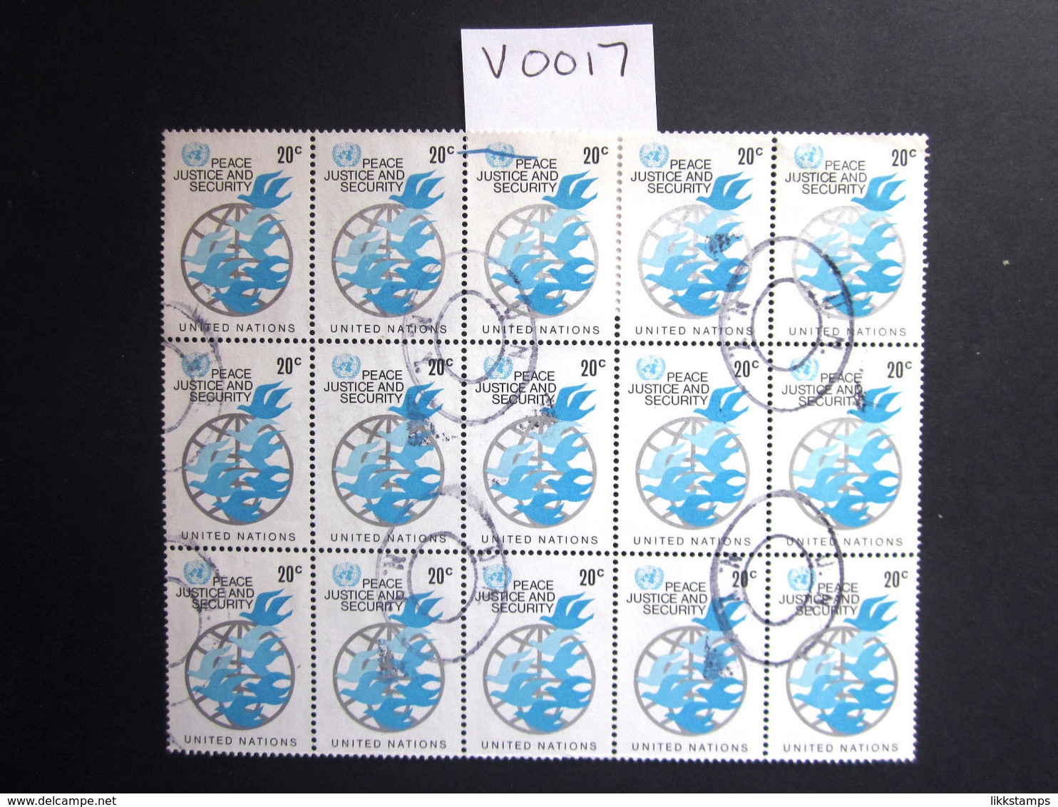 1979 FINE USED BLOCK OF 15 "SG 316" PICTORIAL UNITED NATIONS USED STAMPS. ( V0017 ) #00345 - Collections, Lots & Series