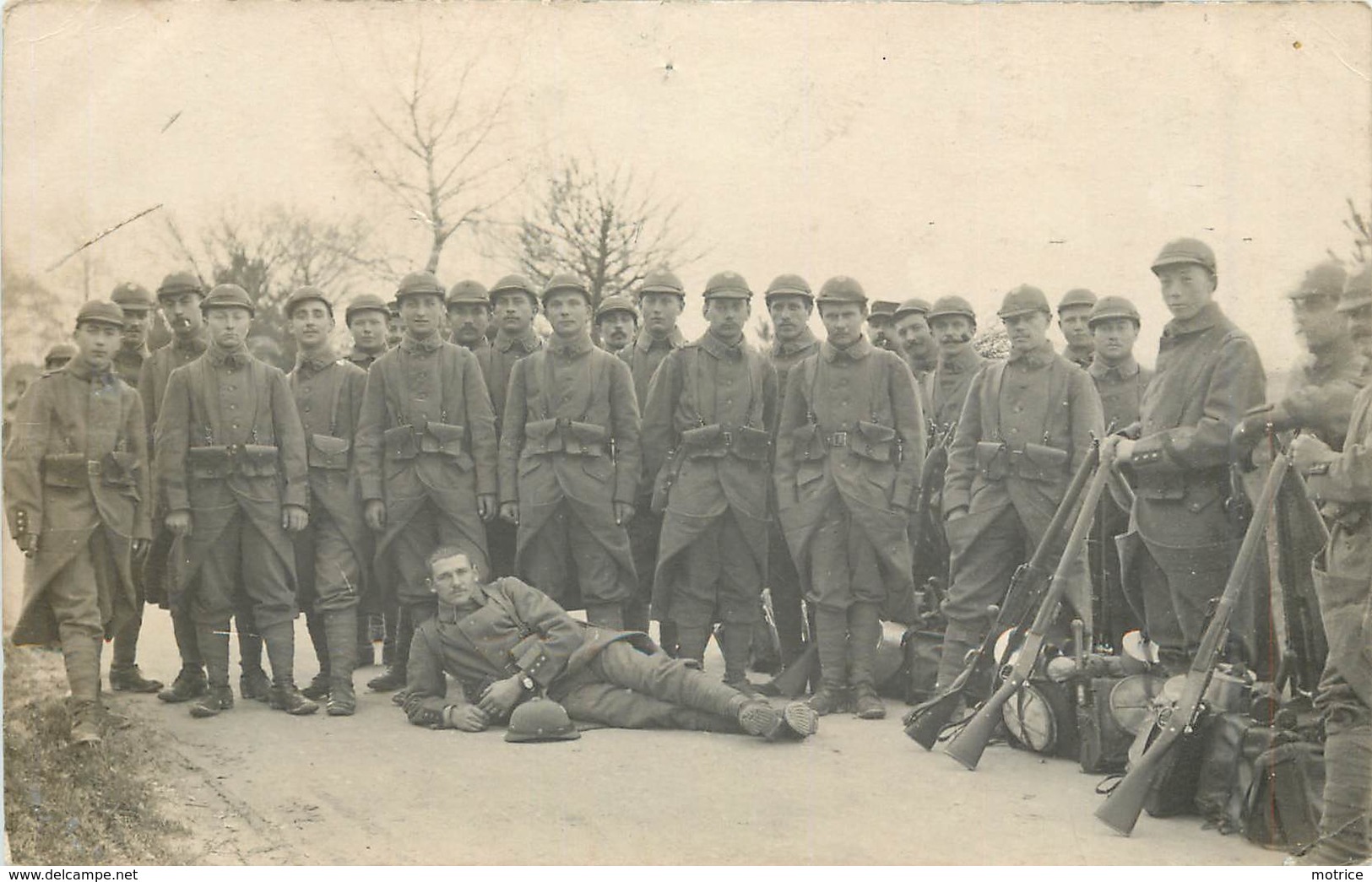 CARTE PHOTO -  Chalons, Militaires 106em Régiment. - Manoeuvres