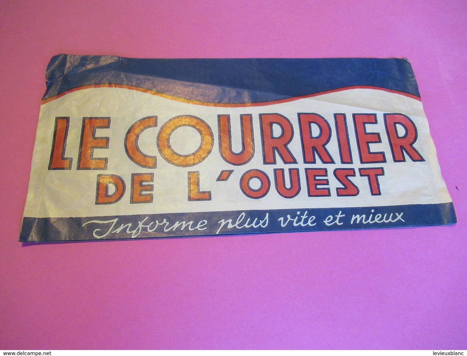 Chapeau Publicitaire Papier/Type Tour De France/Le Courrier De L'Ouest/Informe Plus Vite Et Mieux/ANGERS/Vers1950  JE233 - Otros & Sin Clasificación