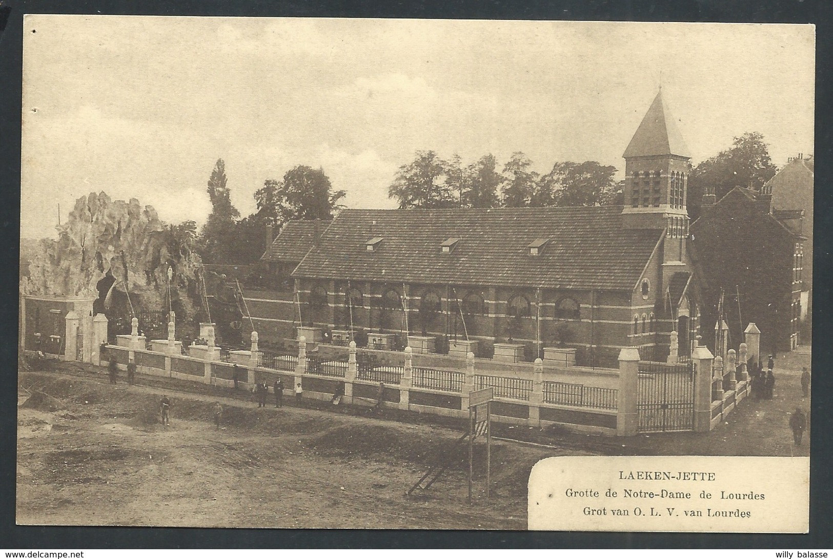 +++ CPA - LAEKEN - JETTE - Grotte De N-D De Lourdes - Grot Van O.L.V. Van Lourdes    // - Jette