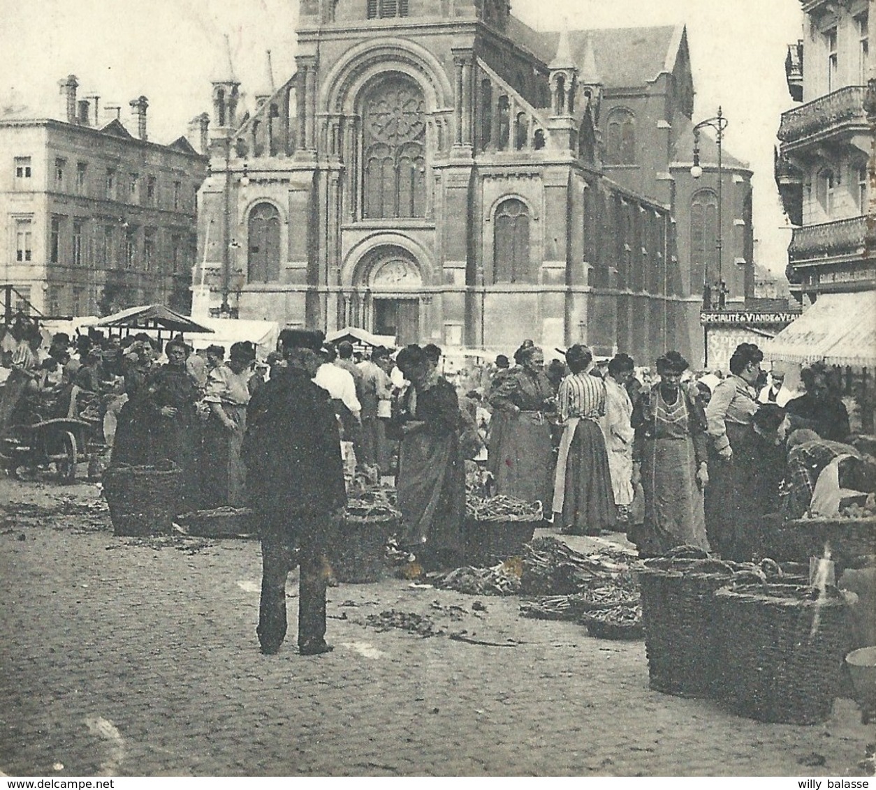 +++ CPA -  BRUXELLES - BRUSSEL - ST GILLES - SINT GILLIS - L'Eglise - Kerk - Marché - Market  // - Markten