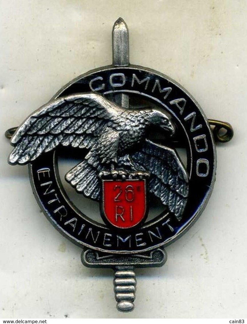 Insigne Centre D Entrainement Commando Du 26é Rgt D Infanterie__drago,matriculé. - Armée De Terre