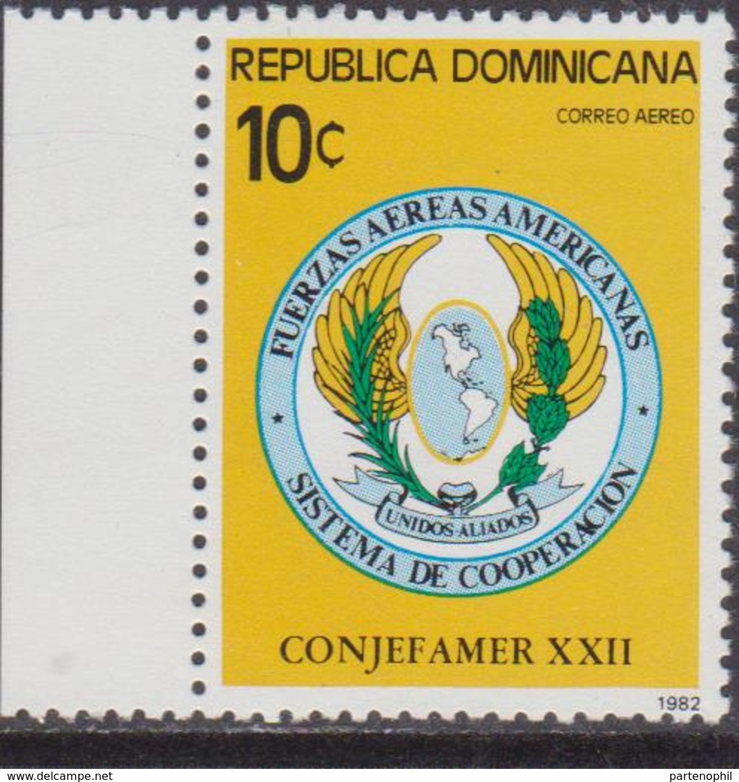 Dominicana - 1982 Air Force Set MNH - Militaria