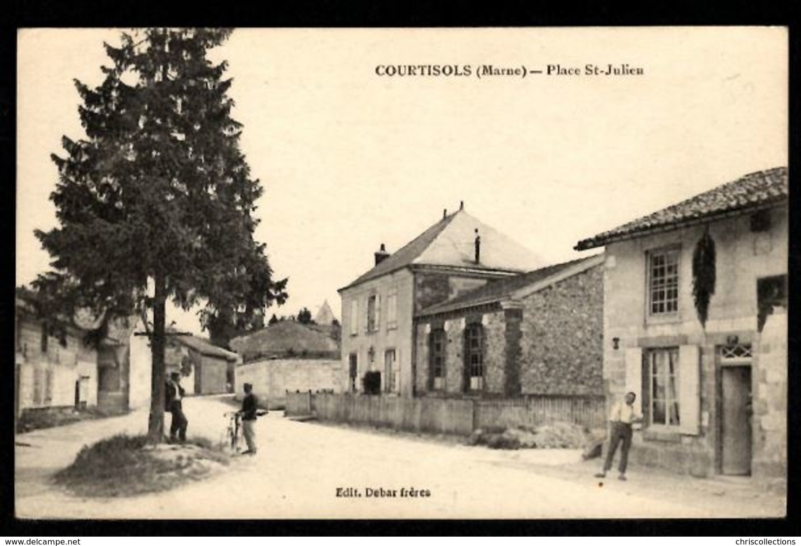 51 - COURTISOLS (Marne) - Place St Julien - Courtisols