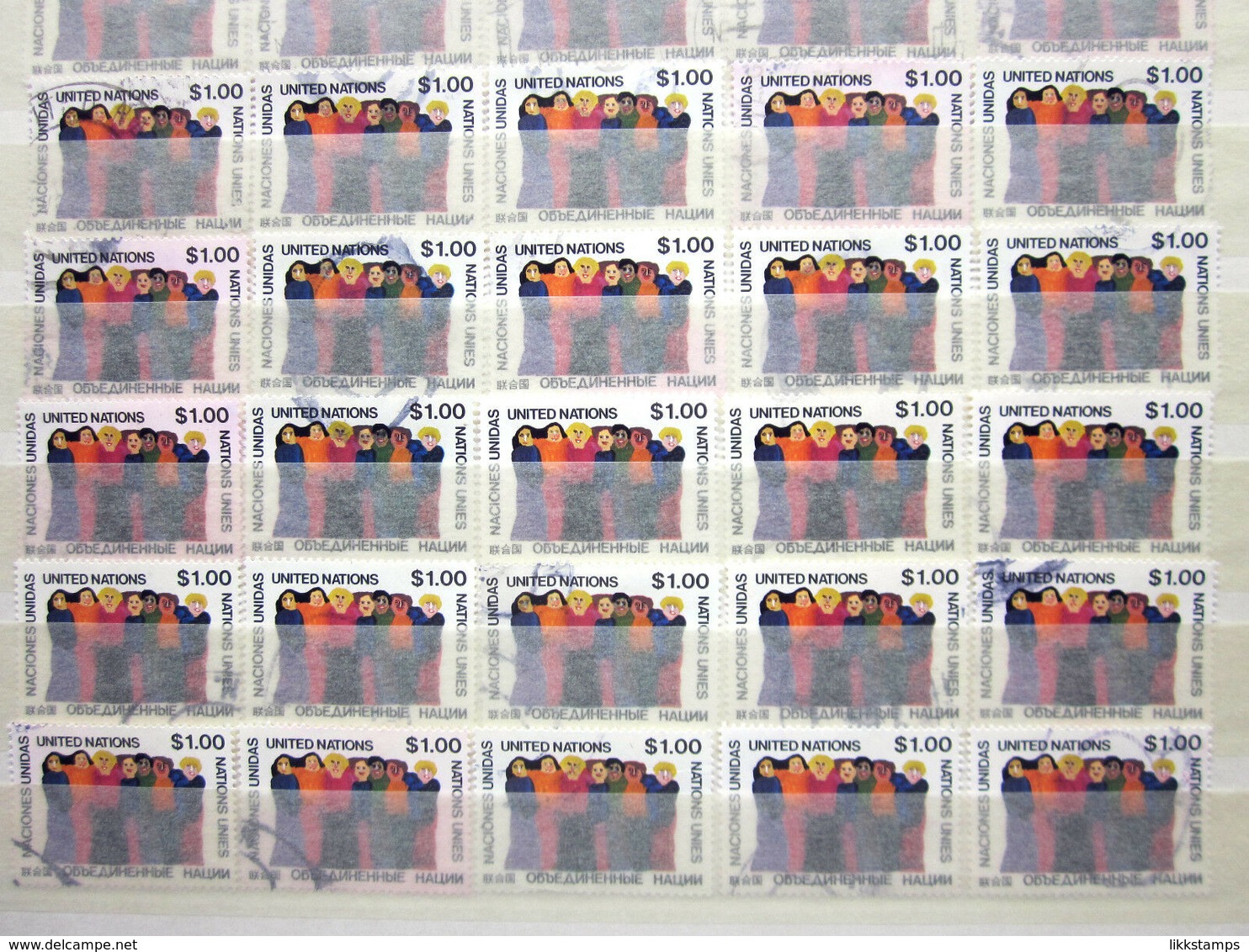 1978 LOT OF 50 UNCHECKED "SG 302" PICTORIAL UNITED NATIONS STAMPS. ( V0054 ) #00366 - Colecciones & Series