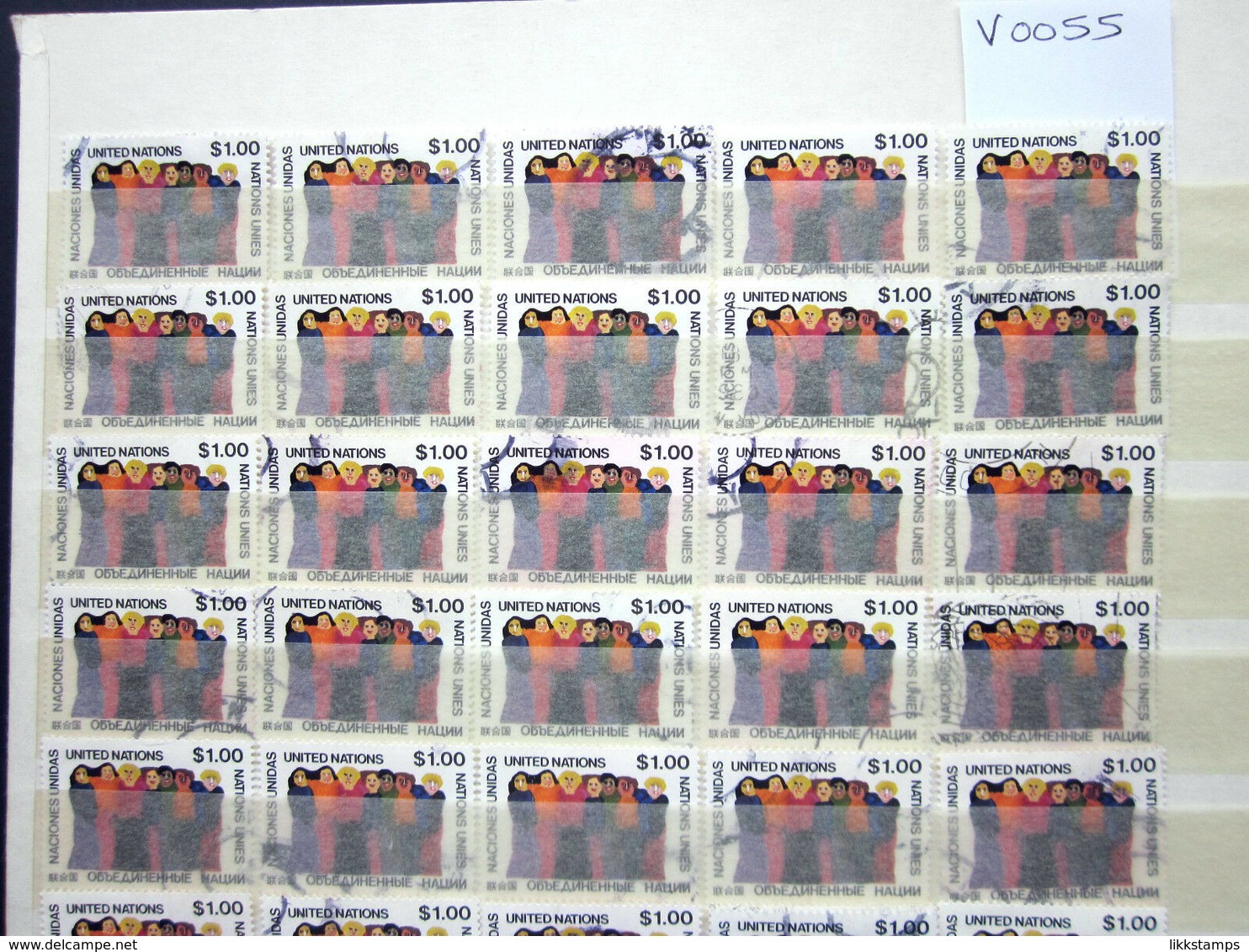 1978 LOT OF 50 UNCHECKED "SG 302" PICTORIAL UNITED NATIONS STAMPS. ( V0055 ) #00367 - Collections, Lots & Séries