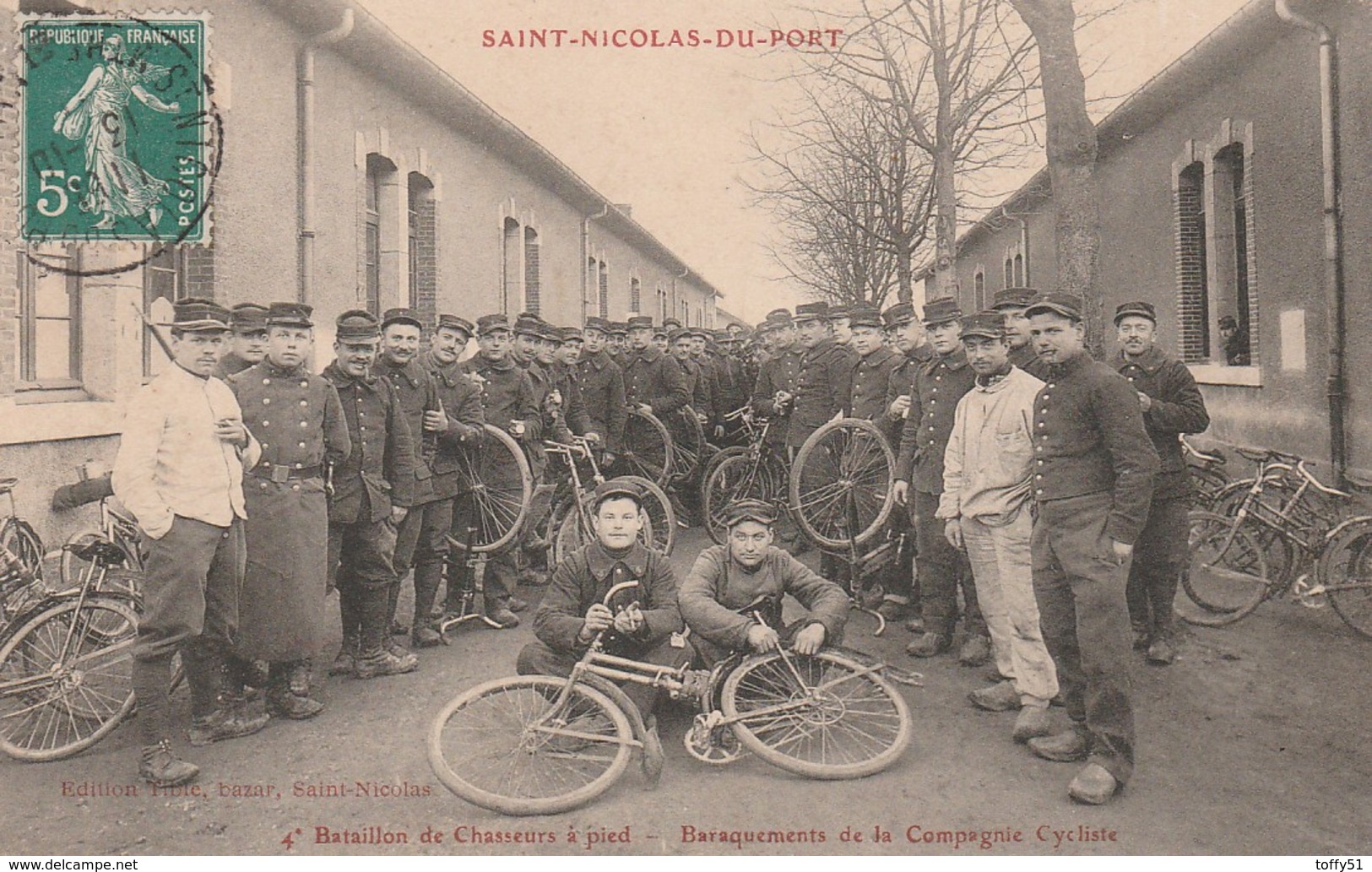 CPA:SOLDAT MILITAIRE VÉLO BATAILLON DE CHASSEURS À PIED AU BARAQUEMENTS COMPAGNIE CYCLISTE SAINT NICOLAS DU PORT (54) - Autres & Non Classés