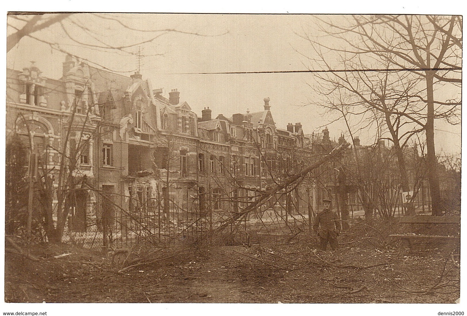 CAMBRAI (59) - CARTE PHOTO - Vue D'une Rue Dévastée - MILITARIA - 1914 - 1918 - Cambrai