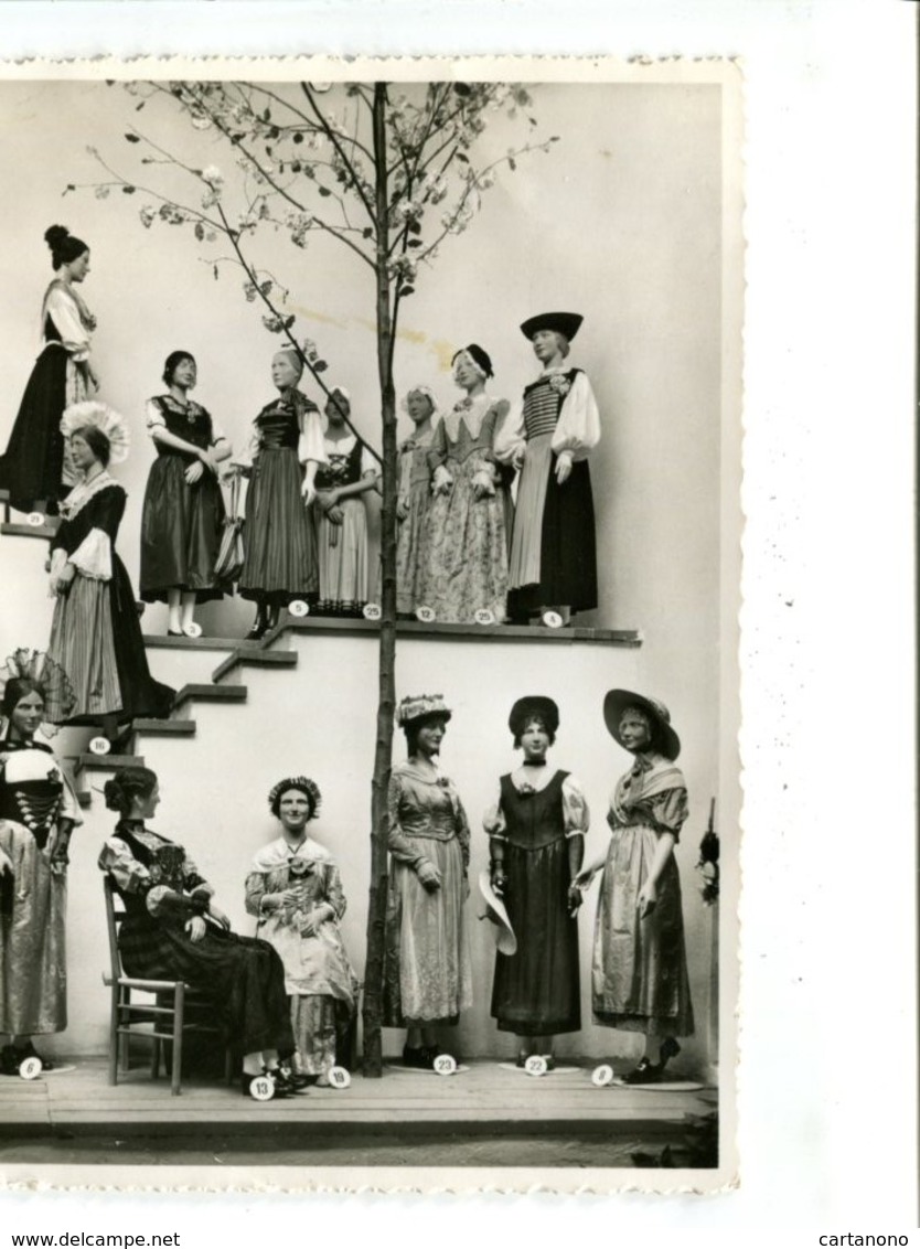 SUISSE - Exposition Nationale 1939 Zurich  - Les Costumes Du Pays [oblitération + Cp] - Postmark Collection