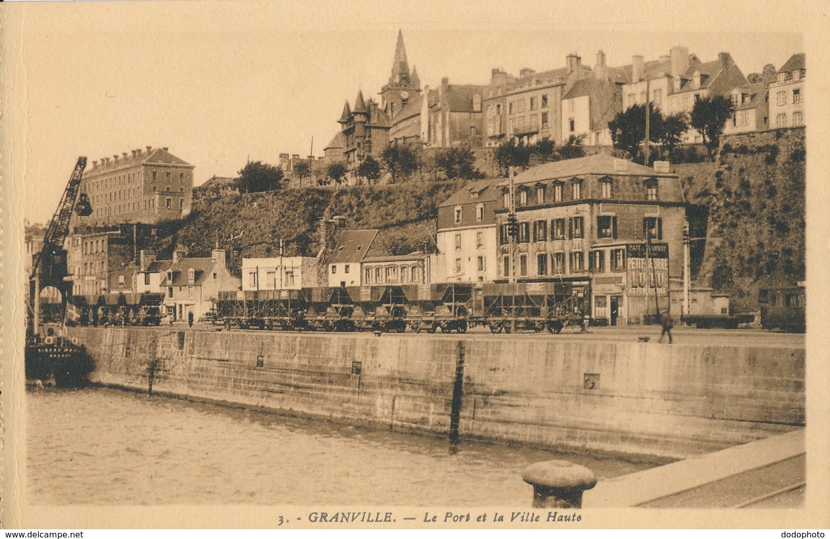 PC70791 Granville. Le Port Et La Ville Haute. La Cigogne. No 3 - Monde