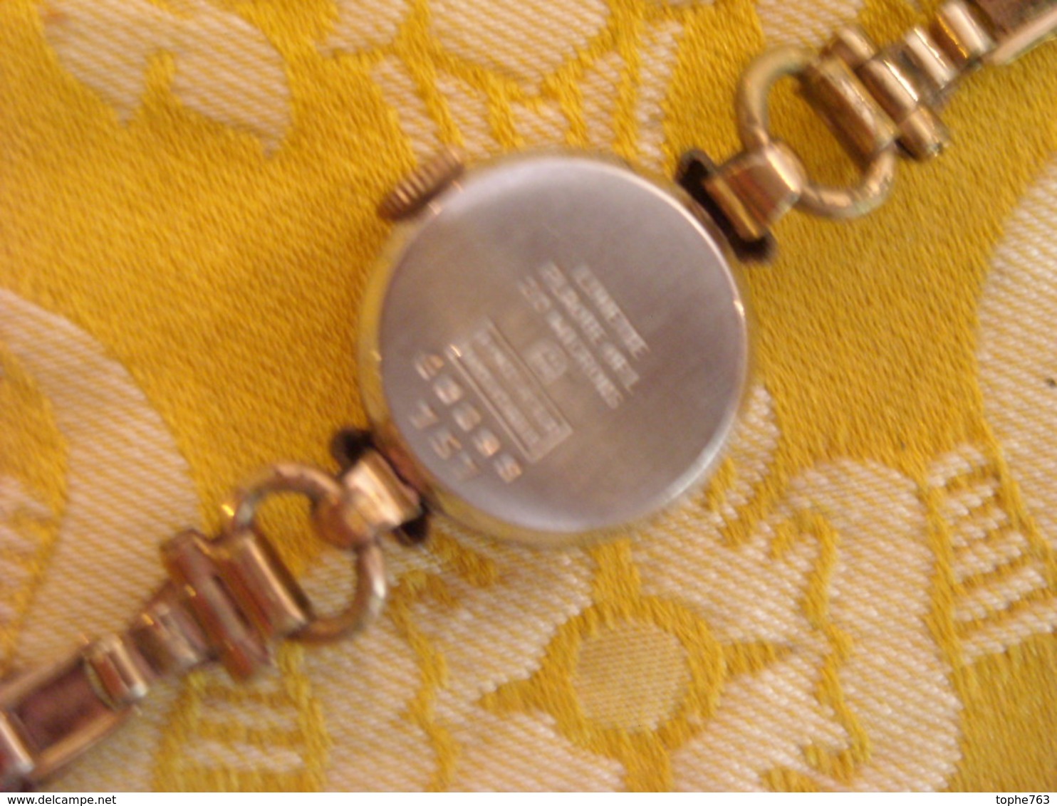Montre Bracelet Marque VENDOME , Swiss Made , Plaqué Or , Avant 1960 , Non Testée - Montres Anciennes