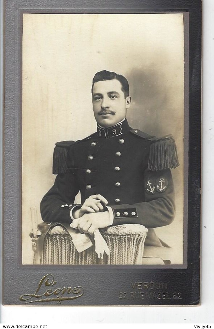 18 - BOURGES - ( CHER ) - T.B. Carte Photo D'un Militaire Du 95 ème Régiment D'Infanterie - Bourges