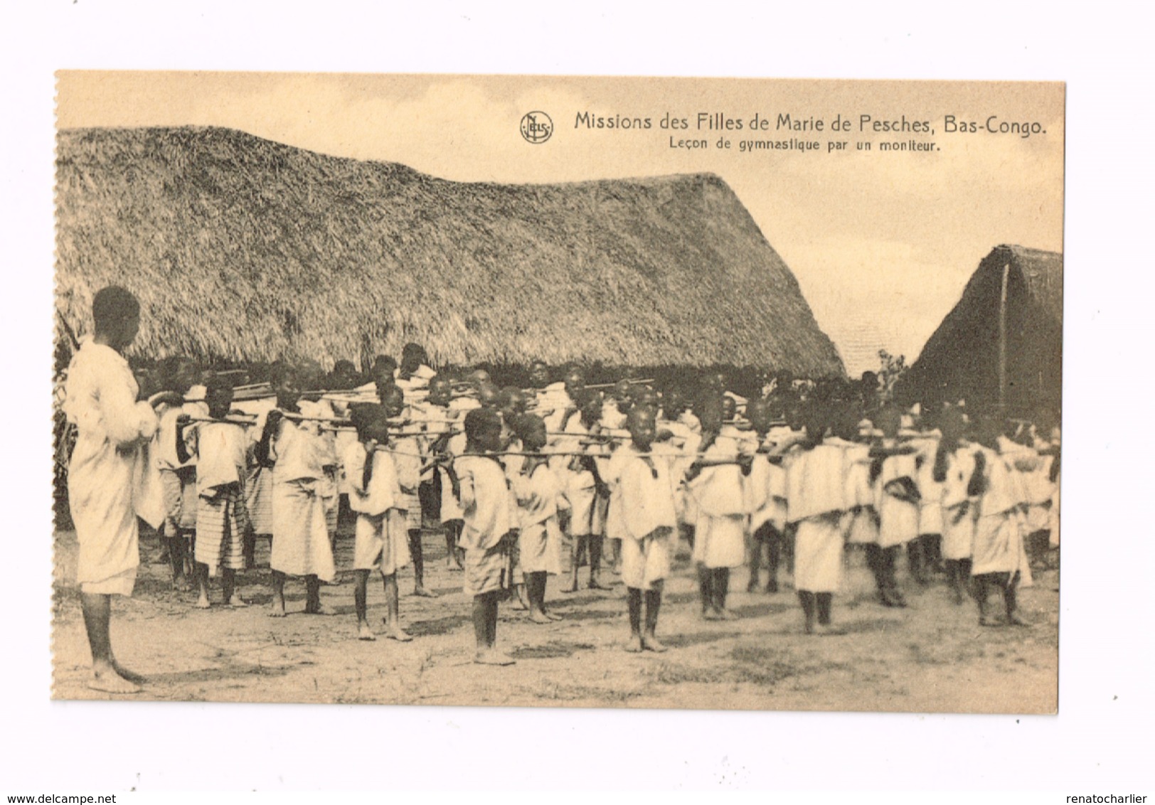 Missions Des Filles De Marie De Pesches.Bas-Congo.Leçon De Gymnastique Par Un Moniteur. - Congo Belge