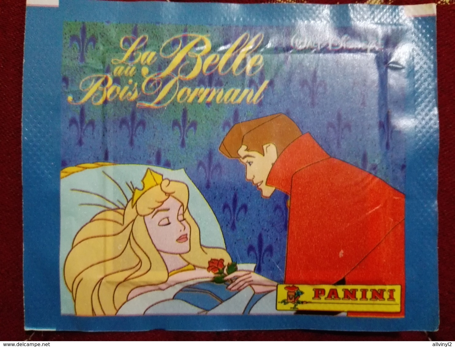 1x  POCHETTE  SEALED Mint La Belle Au Bois Dormant PANINI - Edizione Italiana