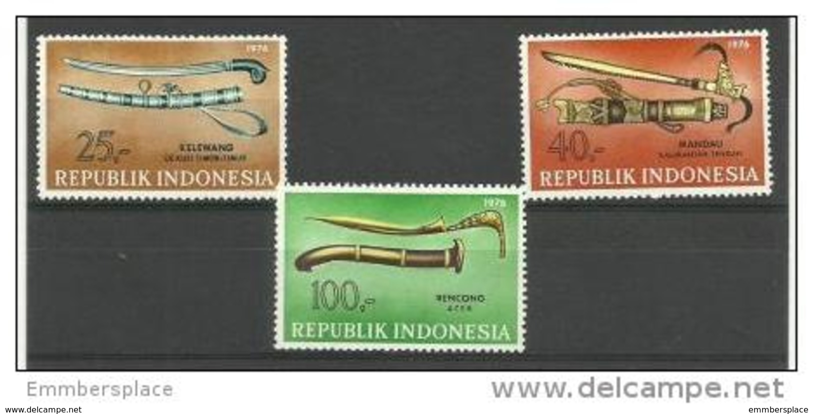 Indonesia - 1976 Daggers And Sheaths Set Of 3 MNH **  Sc 982-4 - Indonesia