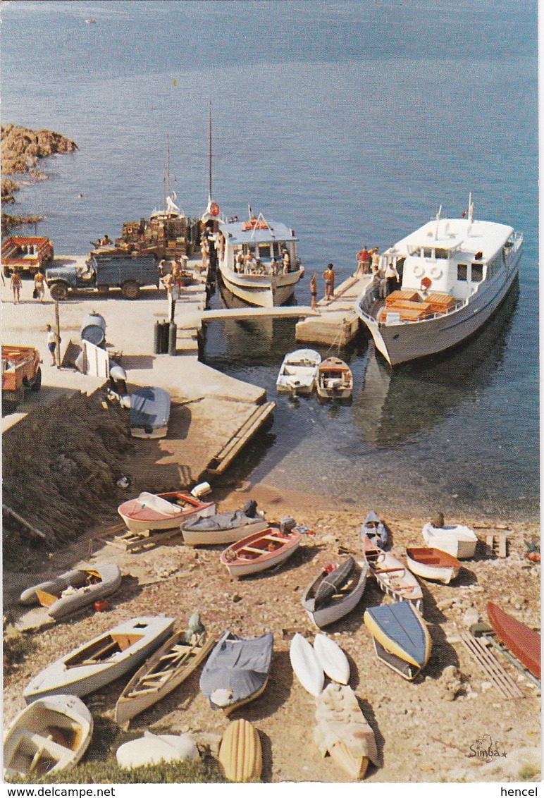 ILE Du LEVANT. Le Port - Autres & Non Classés