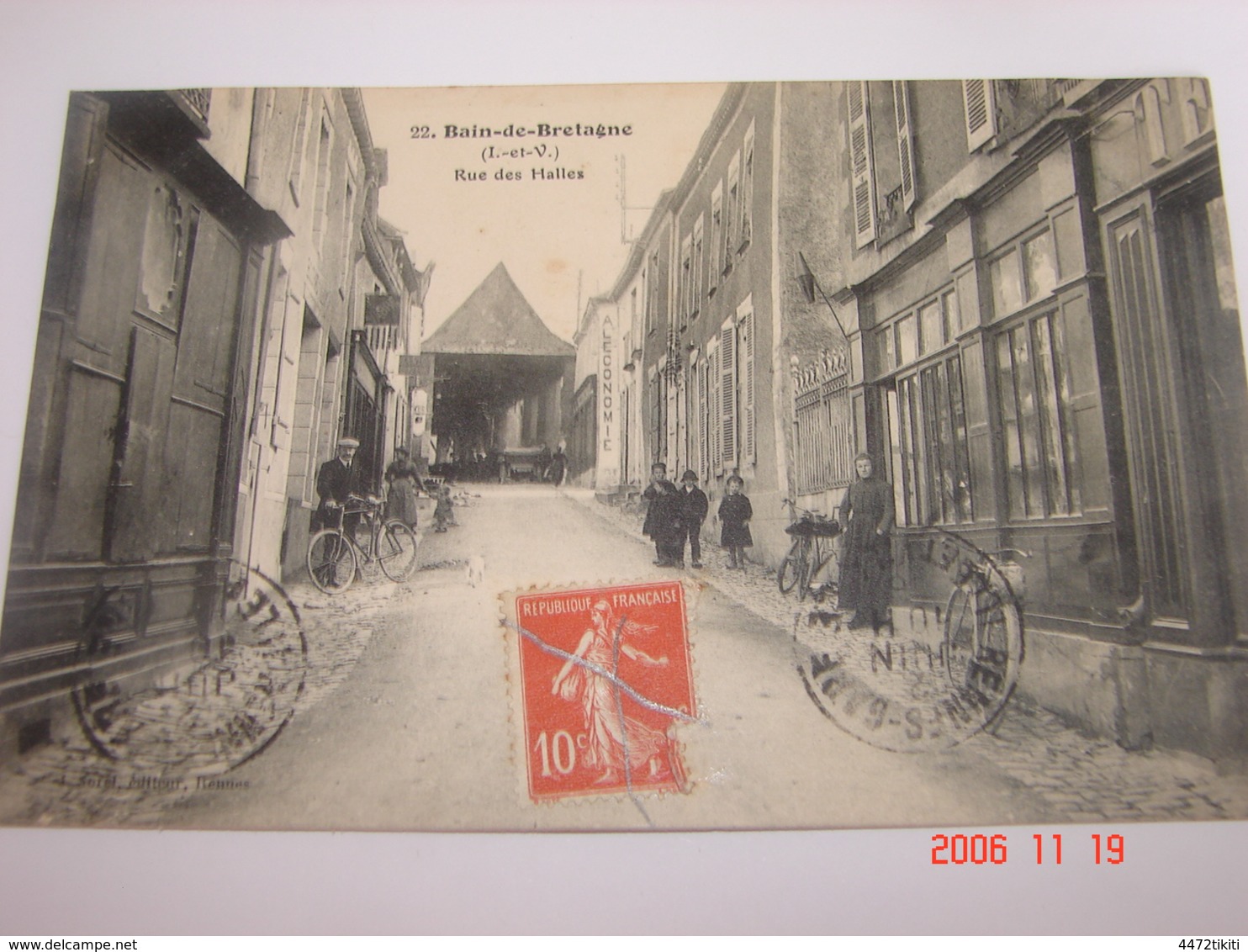 C.P.A.- Bain De Bretagne (35) - Rue Des Halles - Magasin "A L'Economie" - 1910 - SUP (BP 38) - Altri & Non Classificati