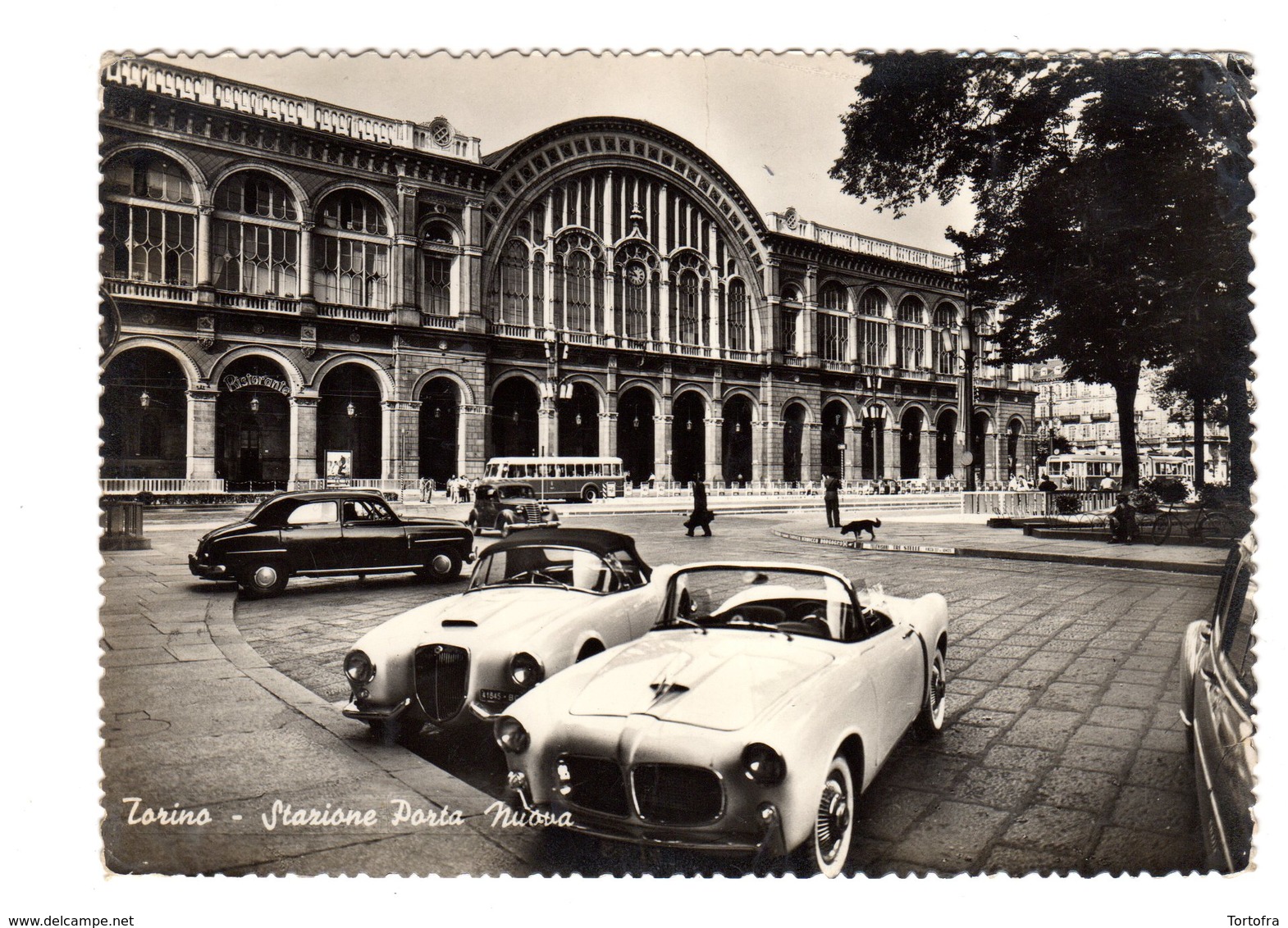 TORINO STAZIONE PORTA NUOVA  MACCHINE D'EPOCA 1958 - Stazione Porta Nuova