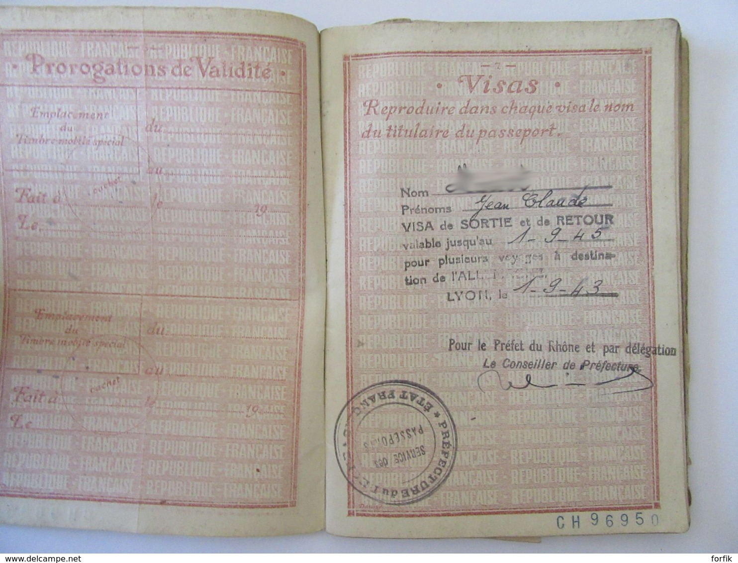 Guerre 39-45 Passeport Français Pour L'Allemagne Avec Visas Allemands - Délivré En 1943 - Etat Moyen - Documents