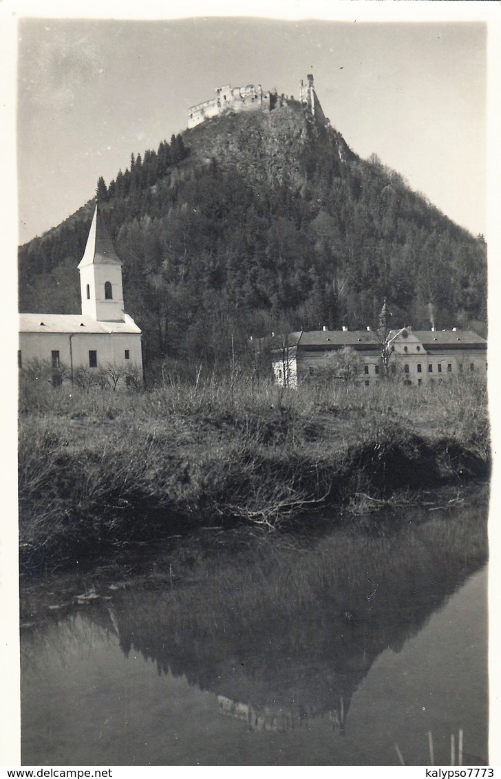 Povazske Podhradie , Hrad , Kastiel , Zamok  , Povazska  Bystrica - Slovaquie