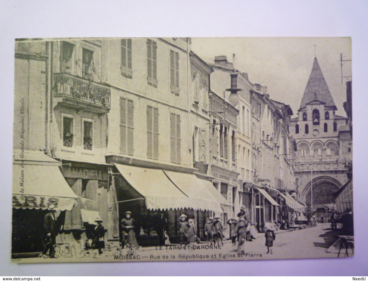 GP 2019 - 1478  MOISSAC  (Tarn-et-Garonne)  :  Rue De La République Et Eglise ST Pierre   1915    XXX - Moissac