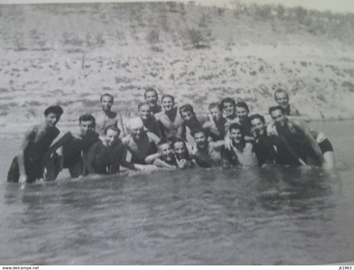 MACEDONIA, 18 PHOTOS, MEN AND WOMEN IN SWIMSUITS ON THE BEACH THE RIVER VARDAR, SKOPJE 1943 - Anonymous Persons