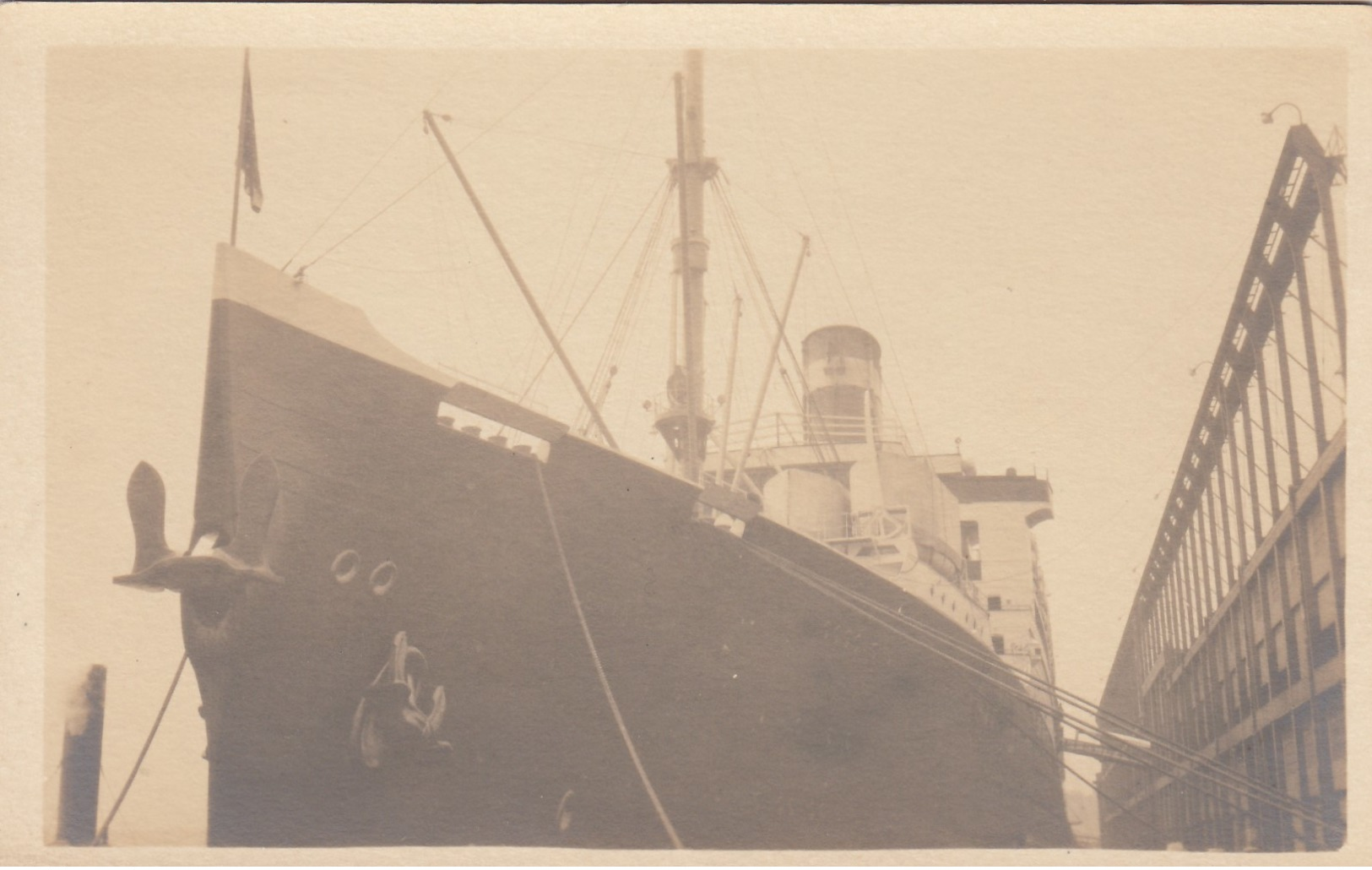 RP: Ocean Liner In Drydock , 00-10s - Steamers