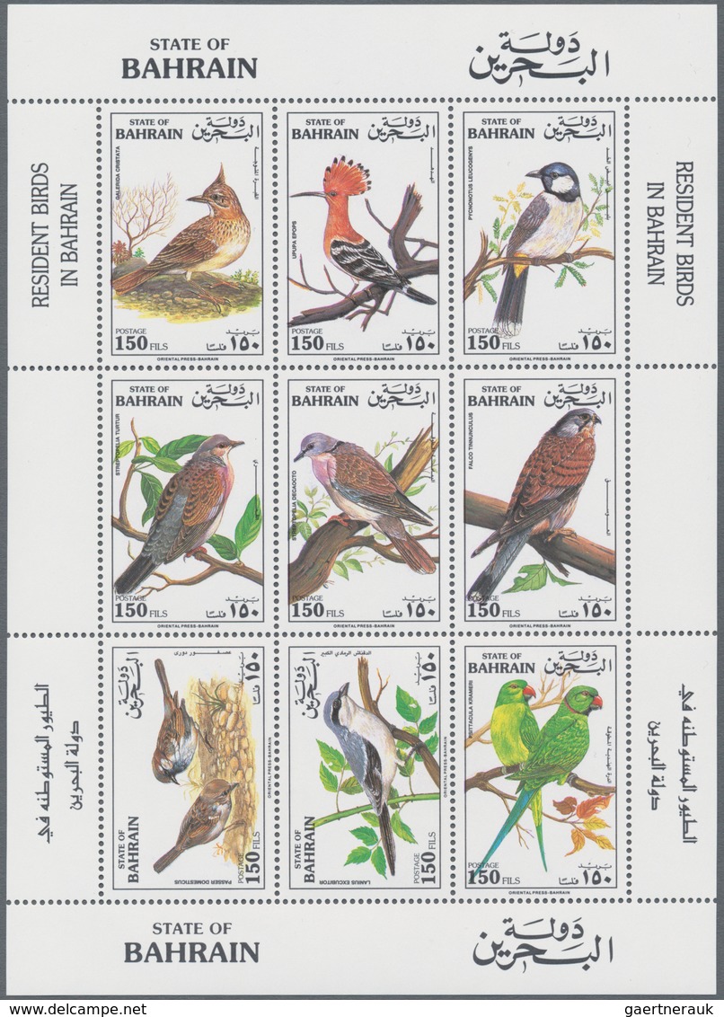 Bahrain: 1991, Domestic Birds, Se-tenant Sheet Of Nine Values, 98 Pieces MNH. Michel Nos. 432/40 (98 - Bahrein (1965-...)