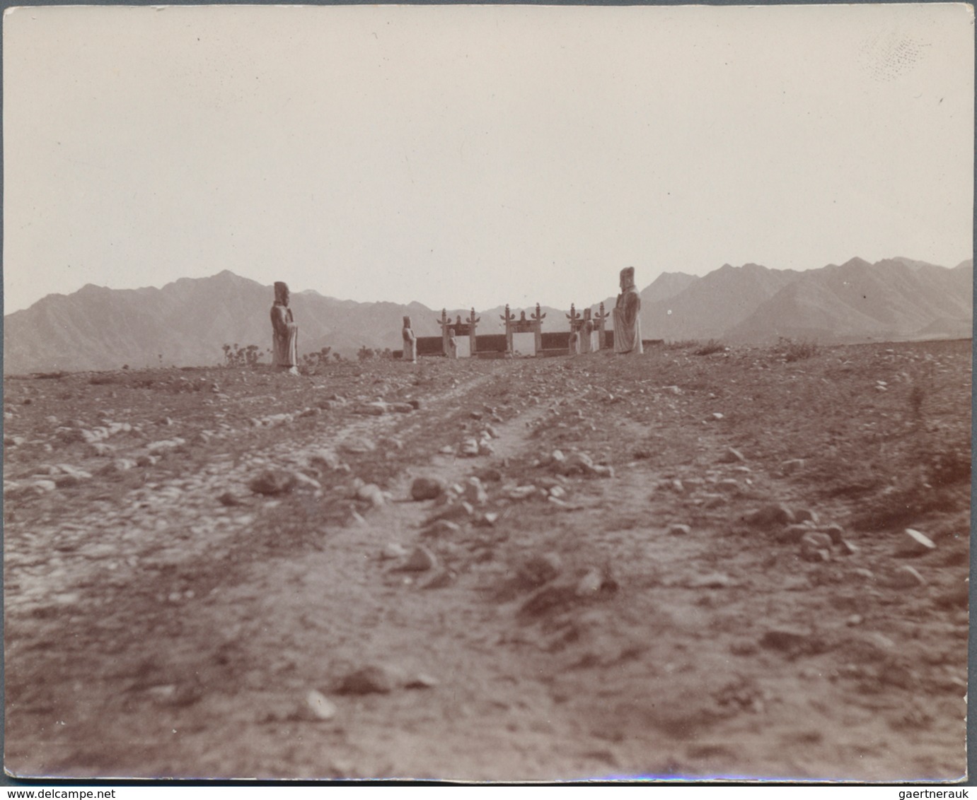 China: 1905/14 (ca.), 21 Privately Take Photographs Of Nanking And Surroundings Inc. Ming Burials Or - Andere & Zonder Classificatie