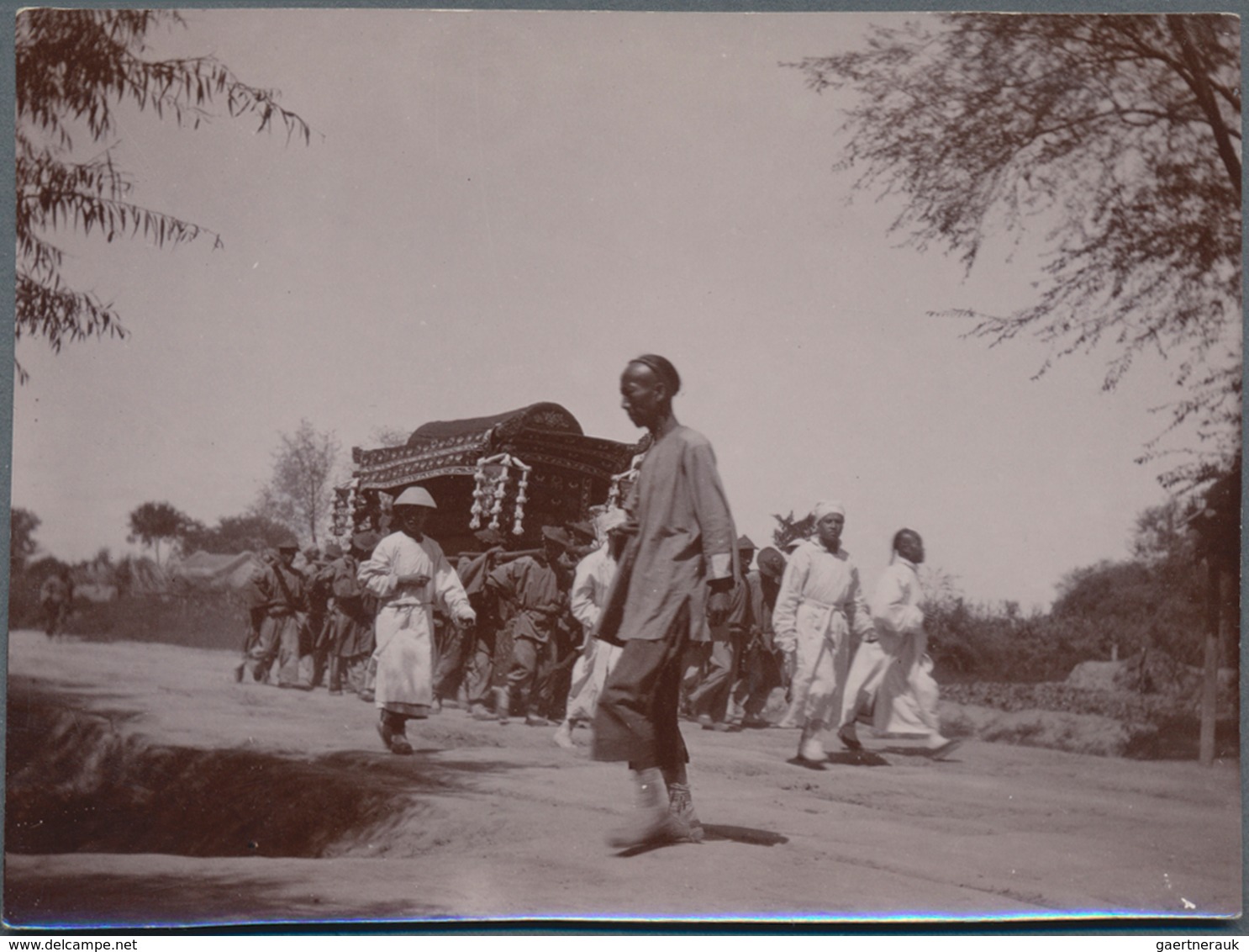 China: 1905/14 (ca.), 21 privately take photographs of Nanking and surroundings inc. Ming burials or