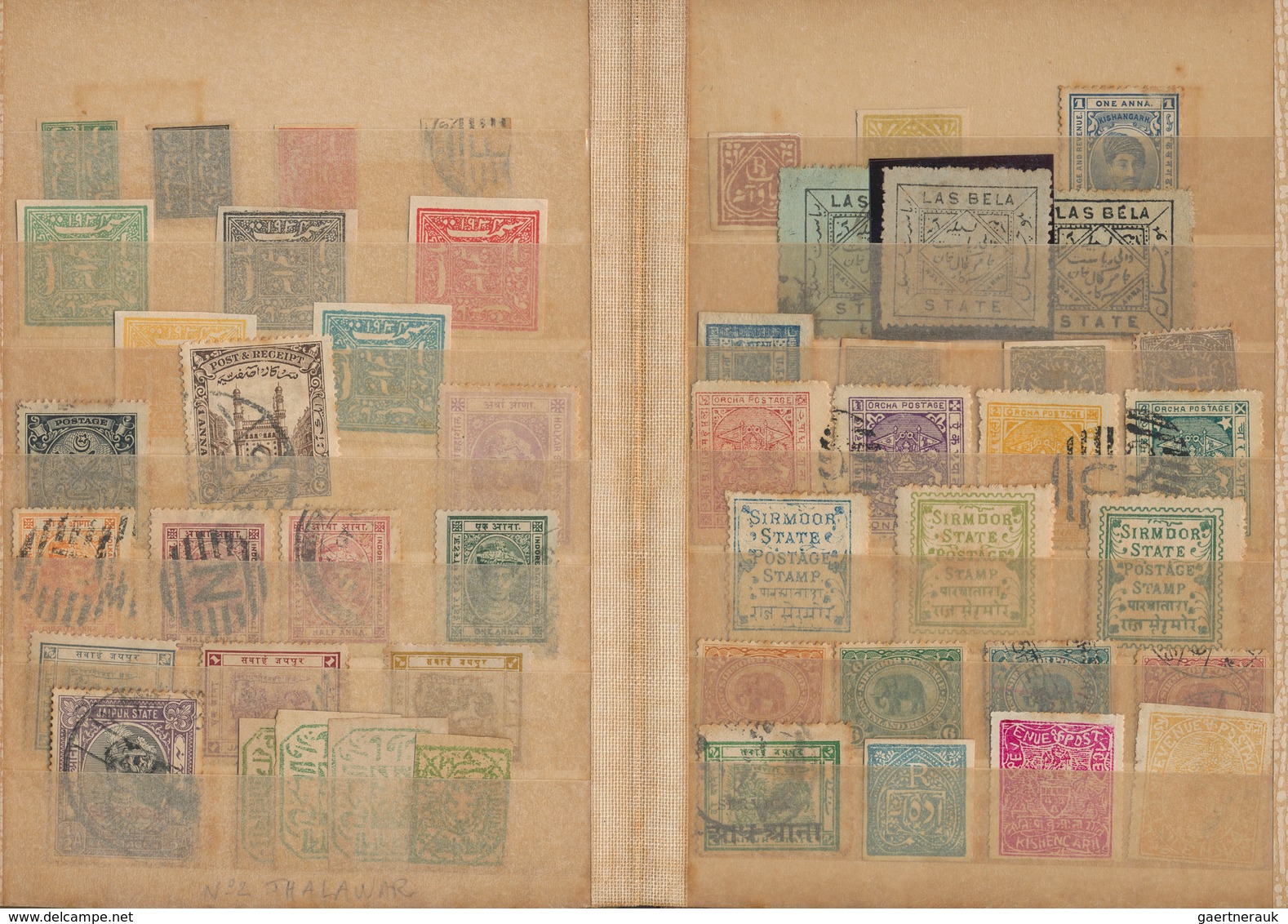 Indien: 1854/1949, accumulation on old blanc pages and in a small stockbook with only old material f