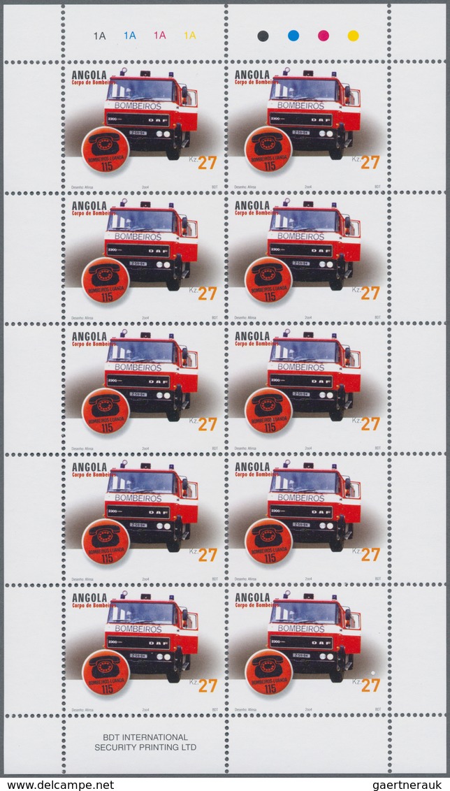 Thematik: Feuerwehr / Firebrigade: 2004, Angola: „FIRE BRIGADE “, Complete Set Of 3 In Miniature She - Bombero