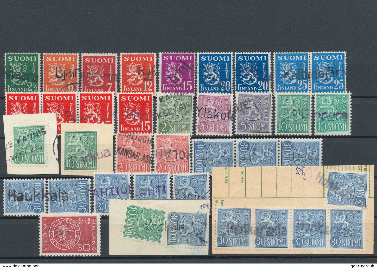 Finnland: 1940/2000 (ca.), Balance In A Small Box, Comprising Selections Of Used Stamps On Stockcard - Gebruikt