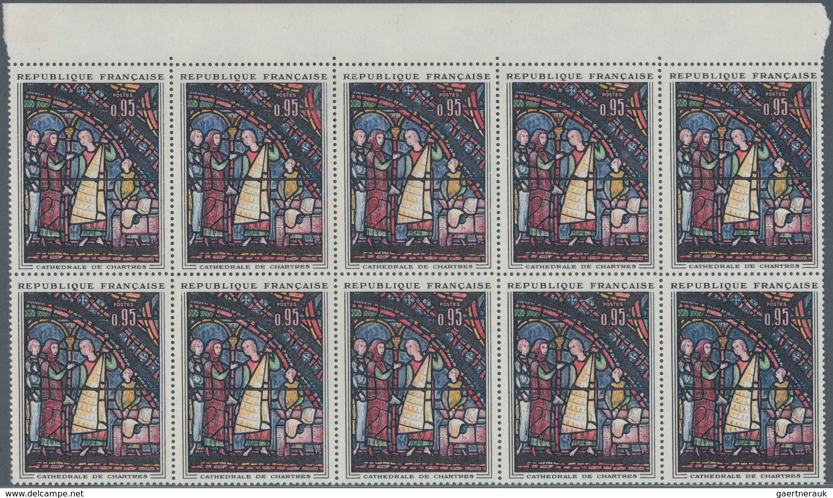 Frankreich: 1940/1966, comprehensive MNH stock, well filled and sorted on stockcards, mainly commemo