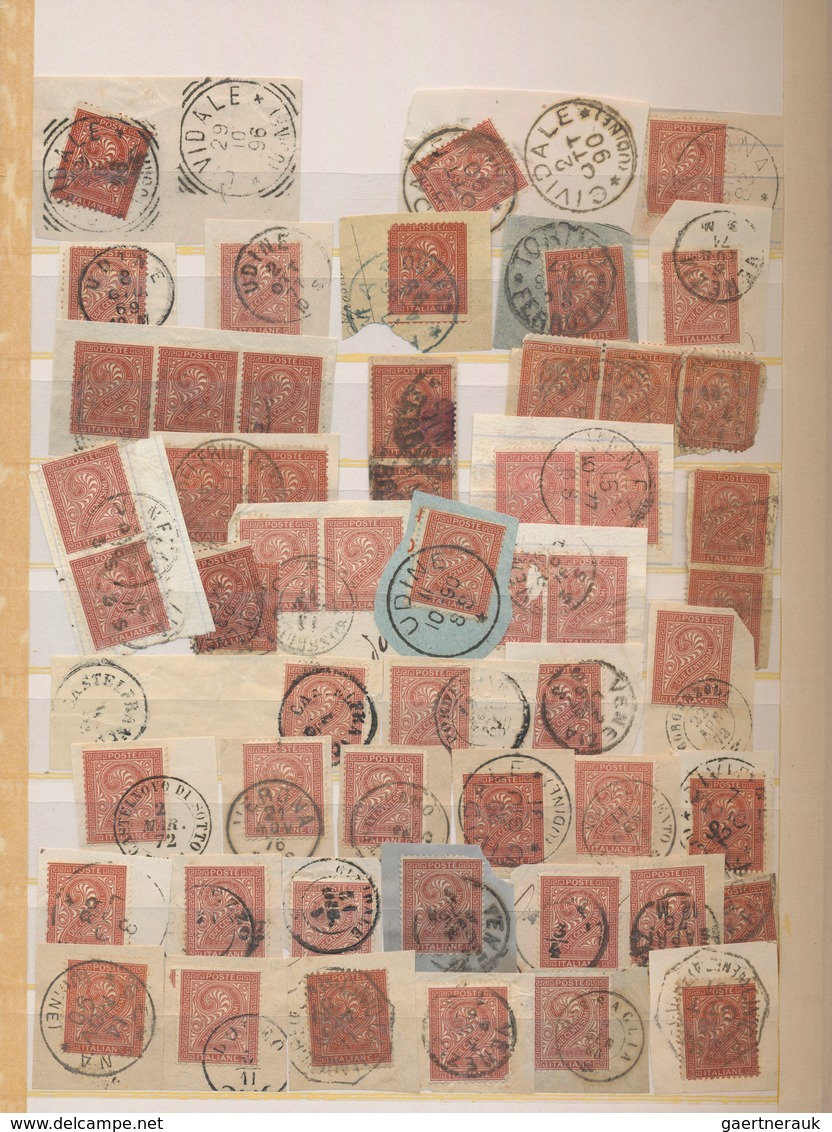 Italien: 1863/1900 (ca.), specialised collection/accumulation of apprx. 2.400 stamps in three stockb