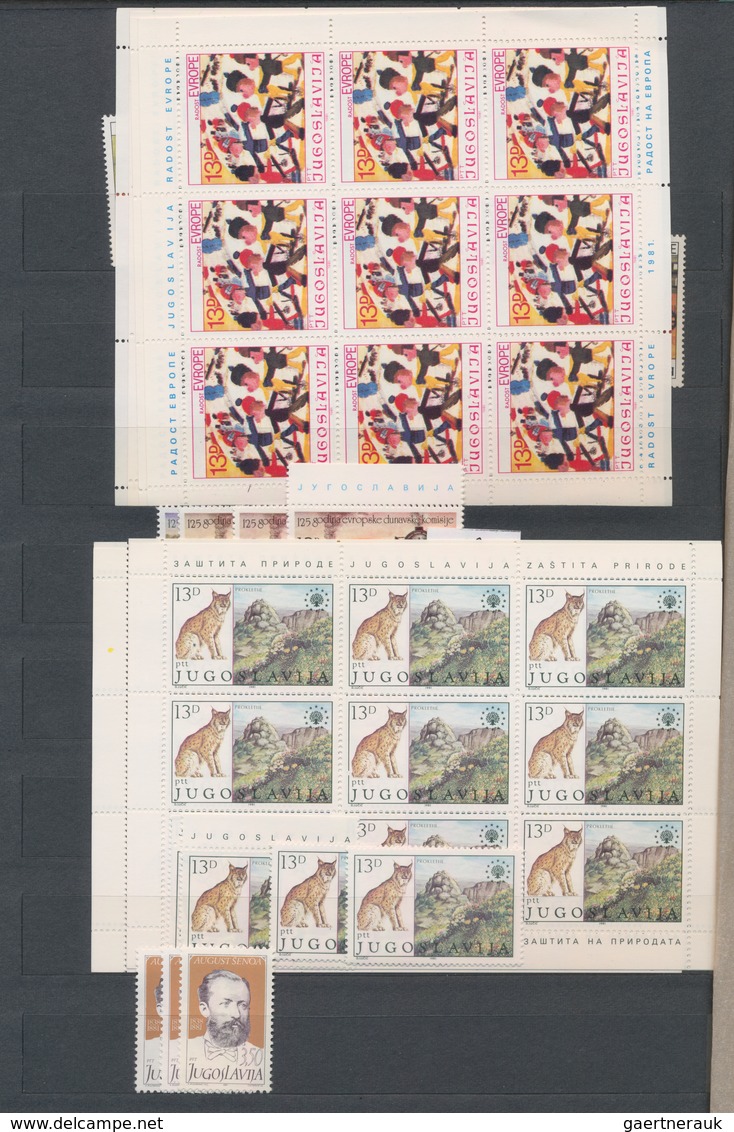 Jugoslawien: 1945/2003, Almost Exclusively Unmounted Mint Stock In Five Albums (only Very Few Are Hi - Brieven En Documenten